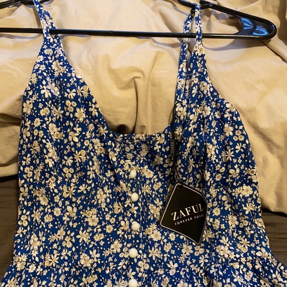 Dress - Picture 2 of 3